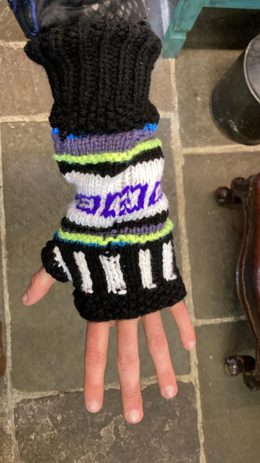 Fingerless Gloves